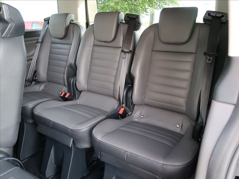 Ford Tourneo Custom 2,0 EcoBlue,96kW,9míst,navi - fotka 22 z 28