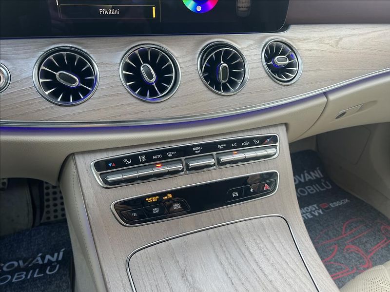 Mercedes-Benz CLS 400d 4M,Designo,HUD,ACC,1.Maj - fotka 29 z 35