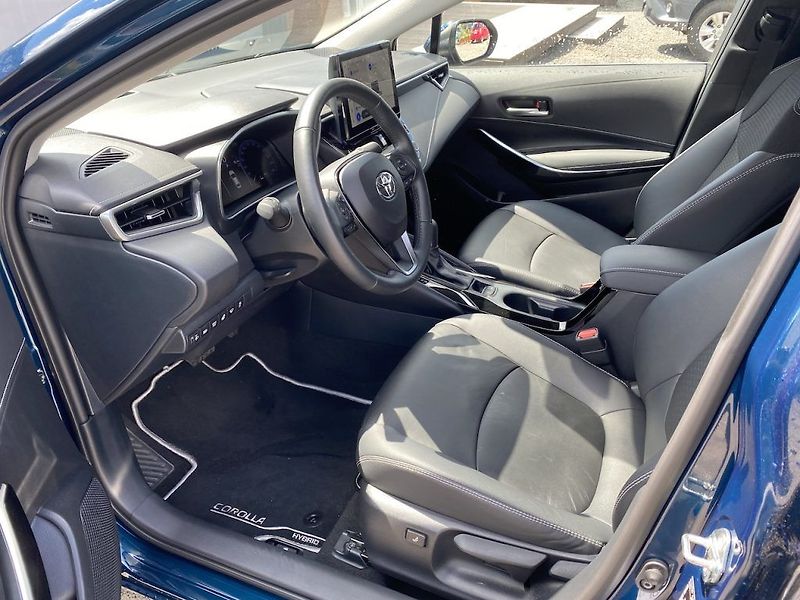 Toyota Corolla 1.8HEV, ČR, Executive, DPH - fotka 11 z 29
