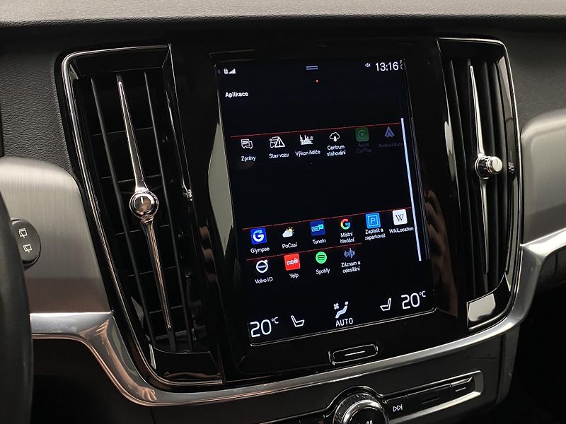 Volvo V90 D4 AWD MOMENTUM AUT  - fotka 41 z 48
