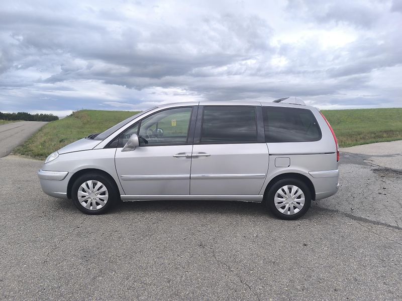 Citroën C8 (2011) 2.0 7MÍST - fotka 4 z 41