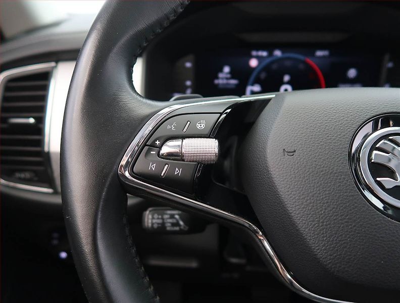 Škoda Kodiaq (2023) Ambition 2.0 TDI, digi klima - fotka 16 z 24