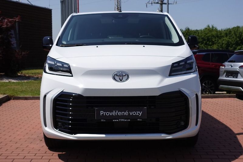 Toyota ProAce Verso 2.0 Diesel 177 - 8 AT VIP 7S S - fotka 2 z 38
