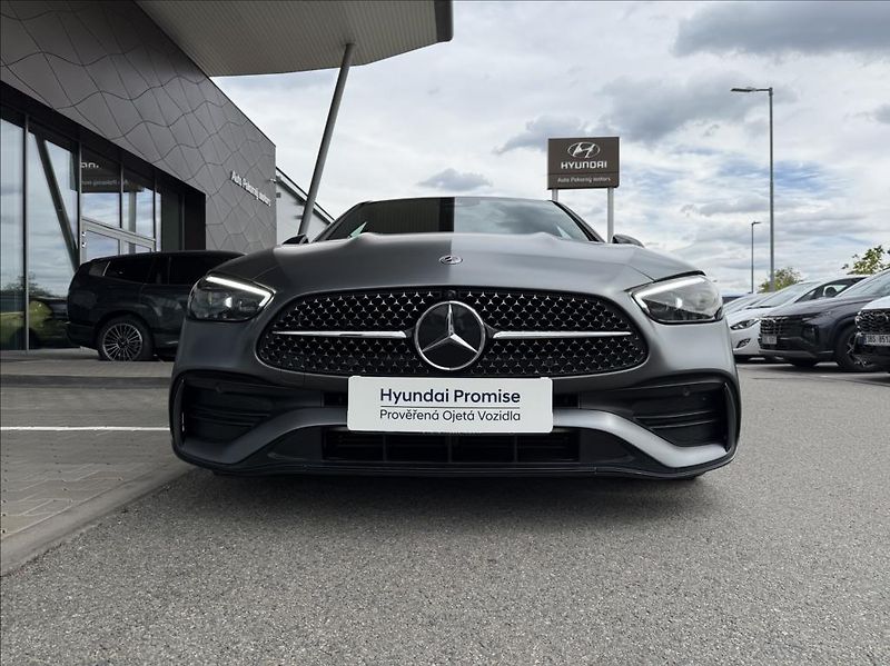 Mercedes-Benz Třídy C AMG Paket  C 300 4MATIC - fotka 5 z 24