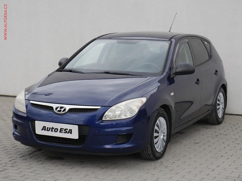 Hyundai i30 (2008) 1.4CVVT, ČR, AC, zmk.řazení - fotka 3 z 14