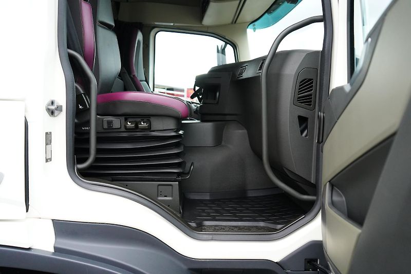 Volvo FM (2021) 460 / E 6 / ACC / PEŁNY ADR /  - fotka 48 z 50