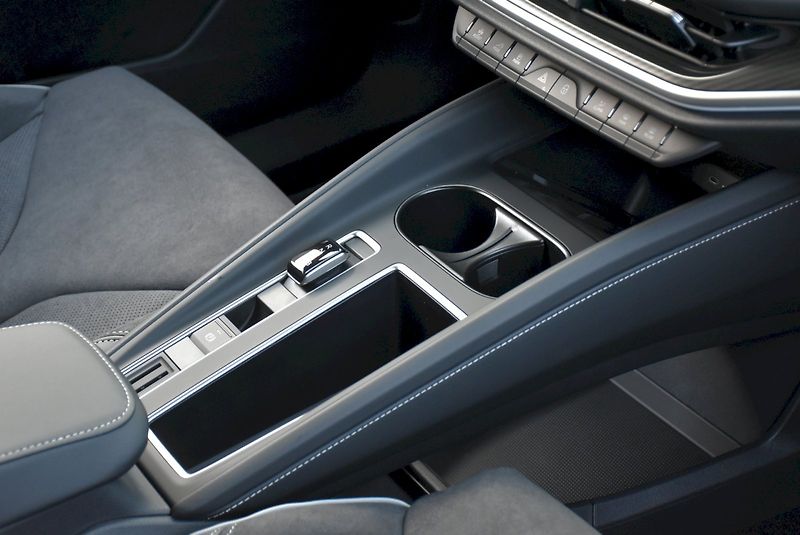 Škoda Elroq (2026) Sportline 85 - fotka 21 z 48