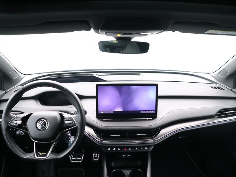 Škoda Enyaq RS  82kWh 4x4 CZ SOH 95% - fotka 34 z 43