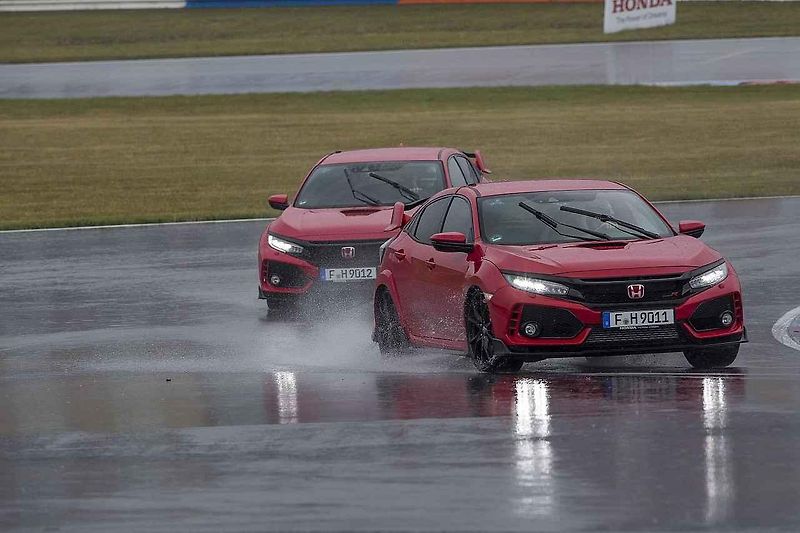 Honda Civic Type R.