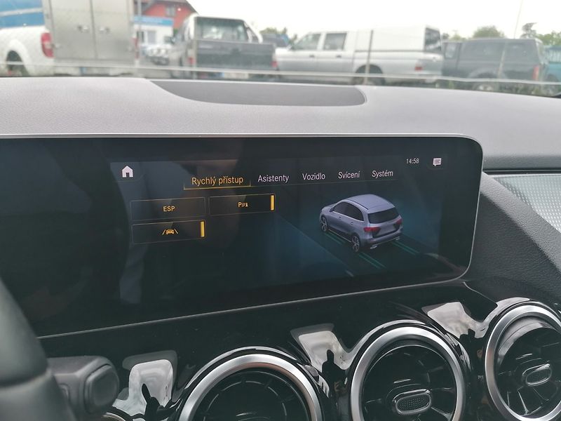 Mercedes-Benz Třídy B (2019) 180d Automat Kůže - fotka 21 z 30