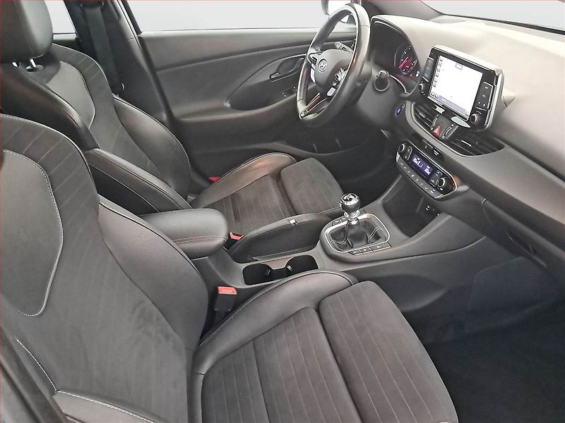 Hyundai i30 (2018) N-Line N Performance - fotka 9 z 17