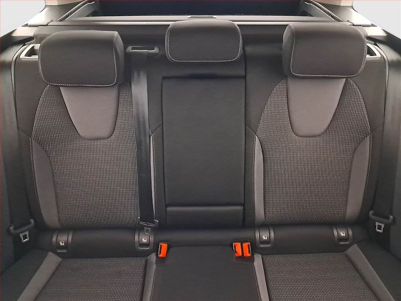 Škoda Octavia (2022) Ambition 2.0 TDI, ČR,1.maj - fotka 10 z 22