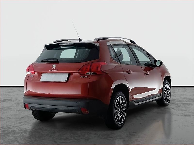 Peugeot 2008 (2016) Active 1.2 PureTech, ČR,1.maj - fotka 5 z 15
