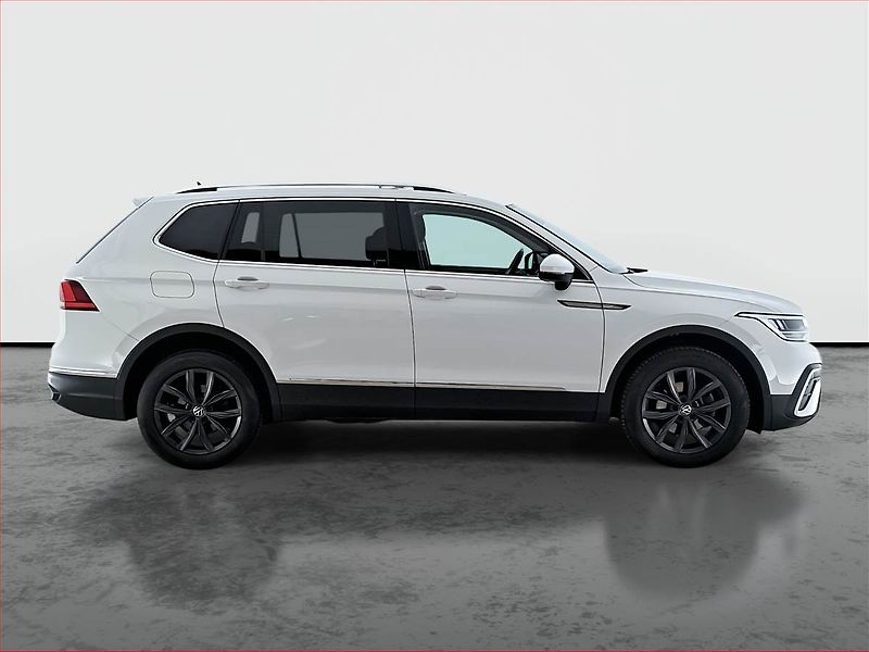 Volkswagen Tiguan Allspace (2023) Life 1.5 TSI - fotka 6 z 22