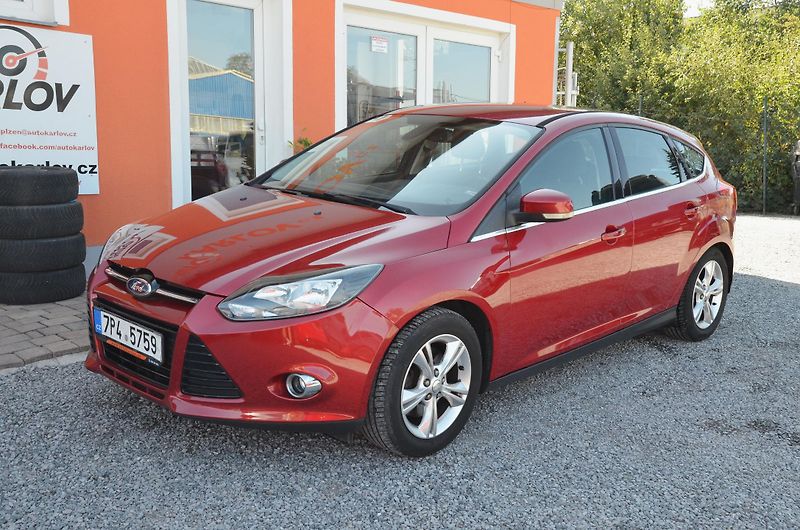 Ford Focus (2011) 1.6 EcoBoost 110kW Titanium  - fotka 3 z 36