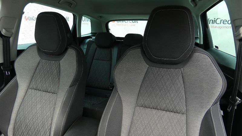 Škoda Karoq 2.0 TDI 110 kW Style 4x4 DSG - fotka 6 z 24