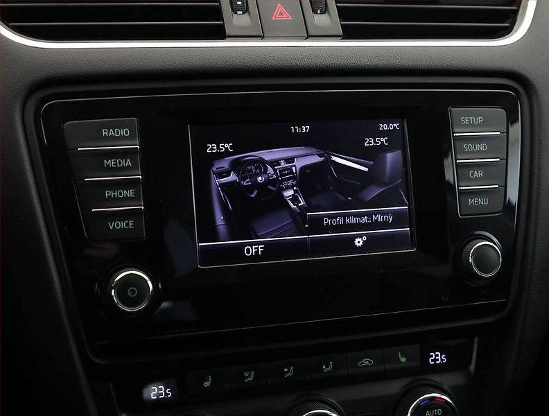 Škoda Octavia (2015) 2.0 TDI, Tempomat - fotka 15 z 19