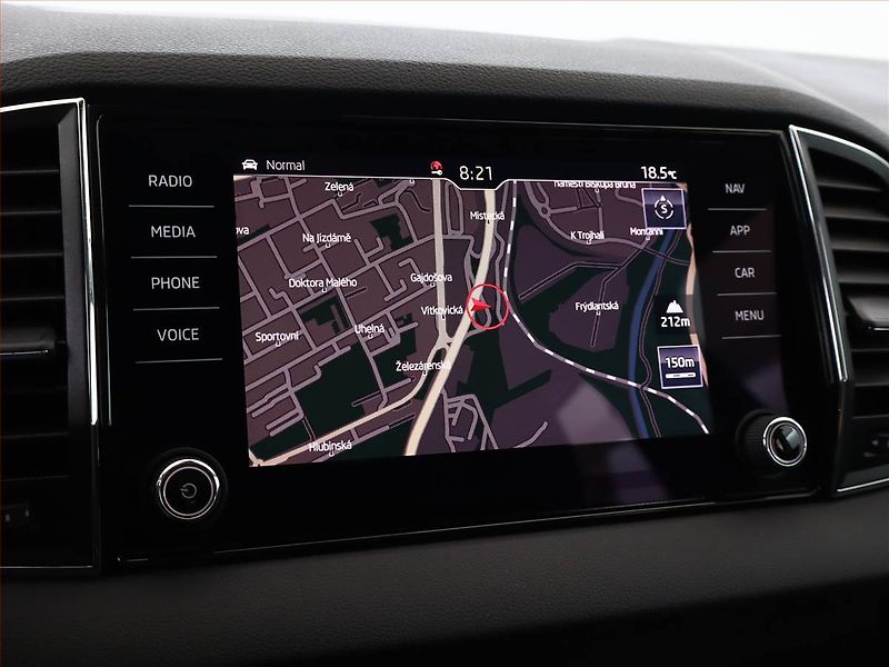 Škoda Karoq (2019) 1.6 TDI - fotka 16 z 21