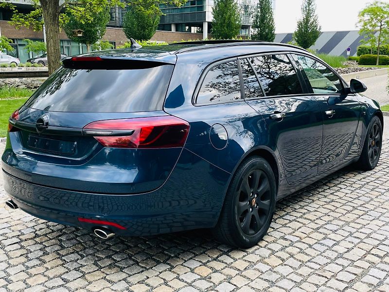 Opel Insignia 2.0CDTi 4x4 AUTOMAT SERVISKA - fotka 13 z 53
