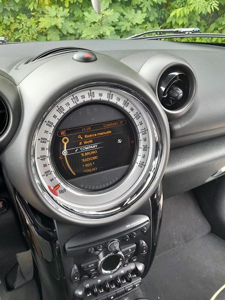 Mini Countryman 1.6 D 4X4 VYHŘ.SEDAD/PANORAMA - fotka 15 z 27