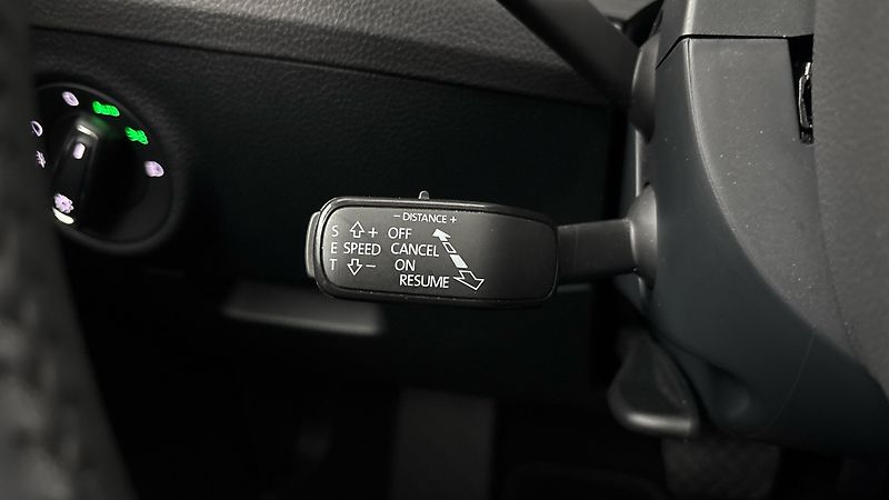 Škoda Superb 2.0 TDI DSG 4x4 Style - fotka 14 z 33