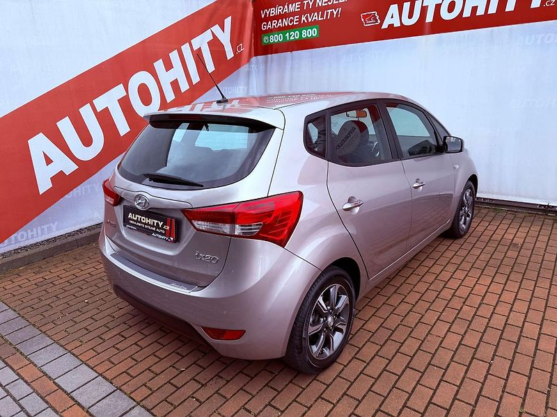 Hyundai ix20 1.6 Comfort, Navi, AutoAC - fotka 6 z 26
