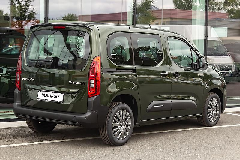 Citroën Berlingo (2026) 1,2 PLUS Petrol 110k Manual - fotka 5 z 17