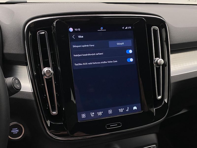 Volvo XC40 B4 BRIGHT PLUS AUT CZ - fotka 49 z 56