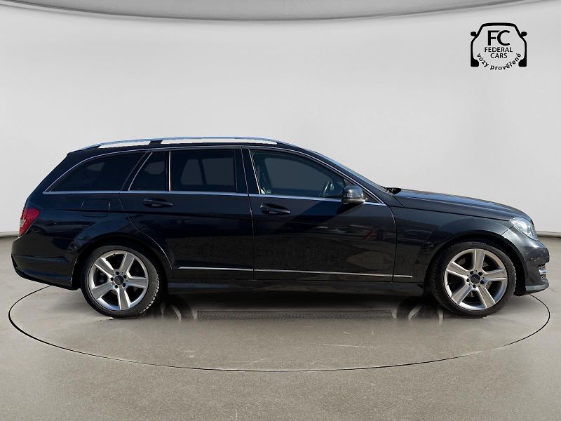 Mercedes-Benz Třídy C 350 CDI AVANTGARDE - fotka 6 z 27