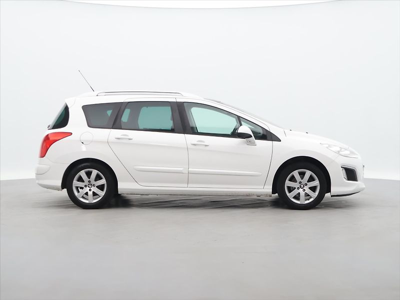 Peugeot 308 1,6 16V 88kW CZ Serv.Kniha - fotka 8 z 33
