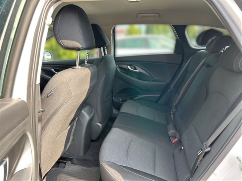 Hyundai i30 1,5 T-GDI Smart 5d - fotka 8 z 11