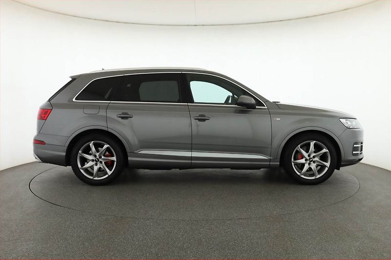 Audi Q7 (2017) S-Line 3.0 TDI - fotka 6 z 21