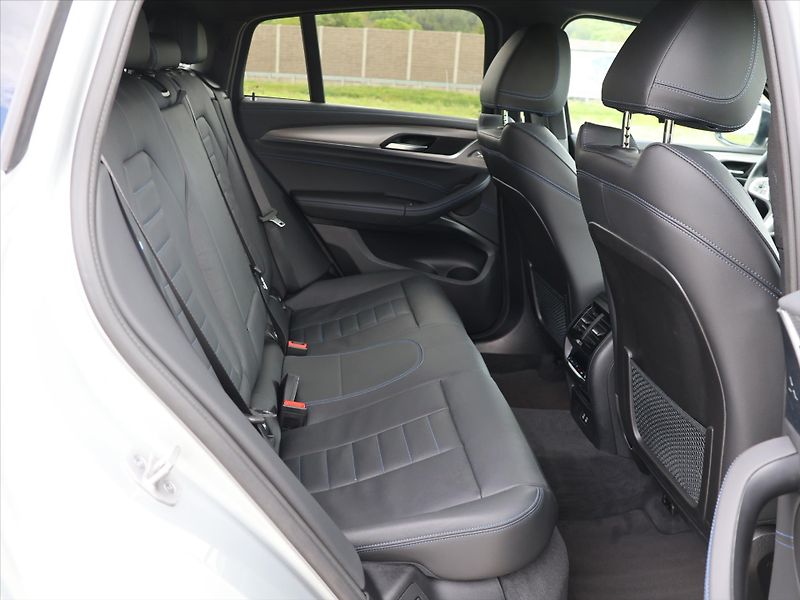 BMW X4 2,0 xD M-Paket CZ DPH Záruka - fotka 14 z 40