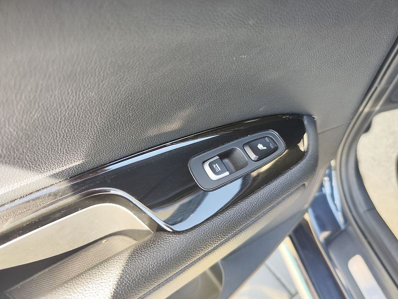 Kia Optima 2.0 GDI/151kW Premium PHEV DCT - fotka 12 z 43