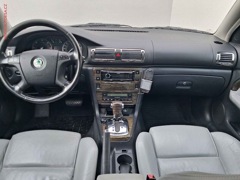 Škoda Superb (2007) 2.5TDi, ČR, AT - fotka 8 z 16