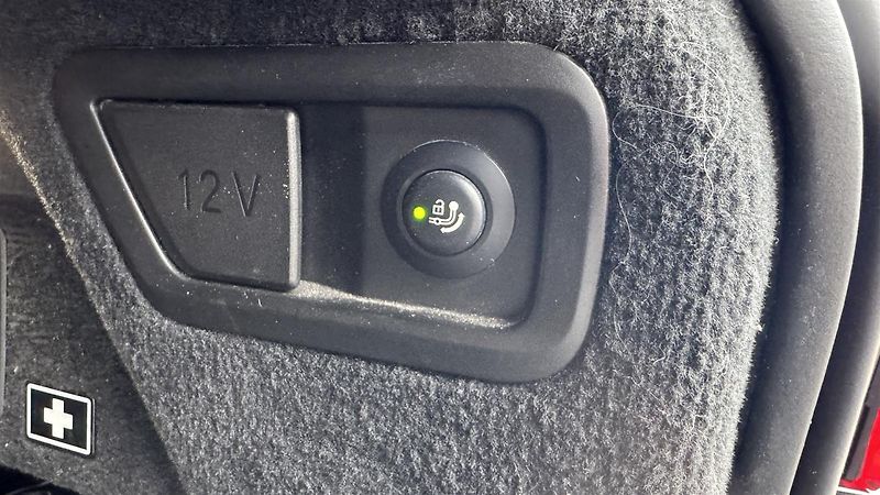 BMW X7 xDrive40i - fotka 14 z 16