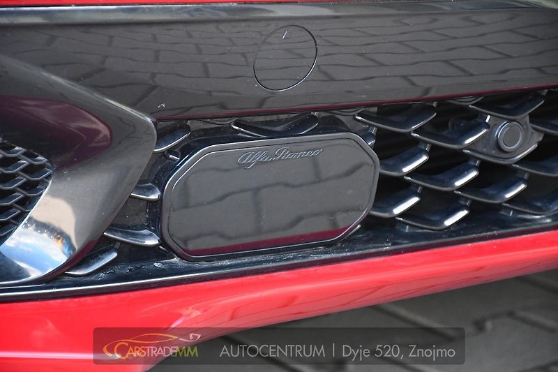 Alfa Romeo Stelvio 2.0T 16V 206kW VELOCE AT8 Q4 - fotka 45 z 50