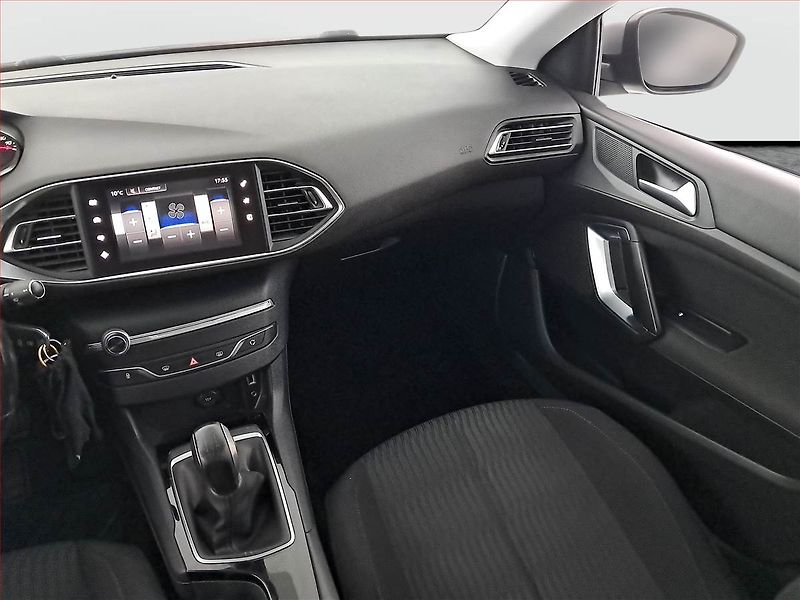 Peugeot 308 (2015) 1.6 BlueHDi, Tempomat - fotka 8 z 18