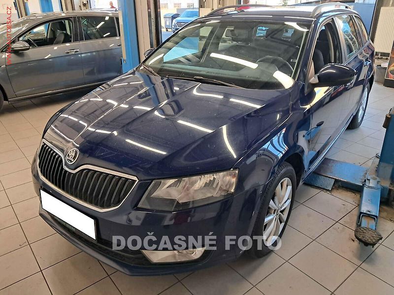 Škoda Octavia (2015) 1.6 TDI, ČR, AC, temp - fotka 1 z 3