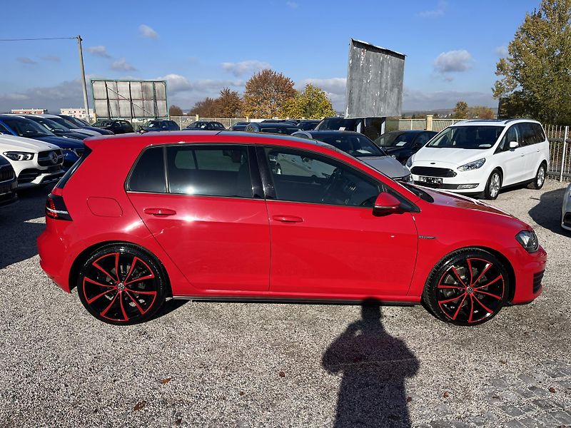 Volkswagen Golf (2016) GTD 2.0 TDI DSG 135 KW - fotka 8 z 25