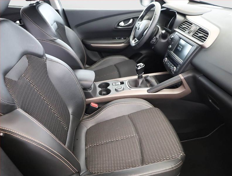 Renault Kadjar (2015) 1.6 dCi, 4X4, Serv.kniha - fotka 7 z 18