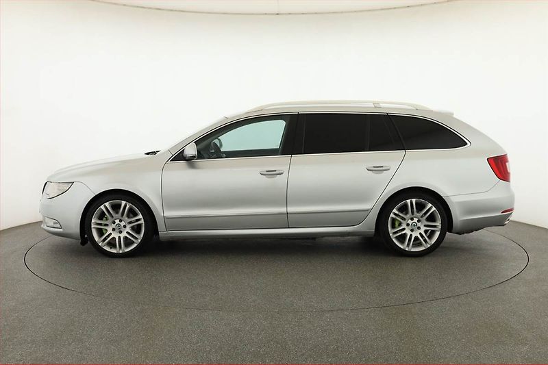 Škoda Superb (2011) 2.0 TDI, Automat, Serv.kniha - fotka 3 z 17