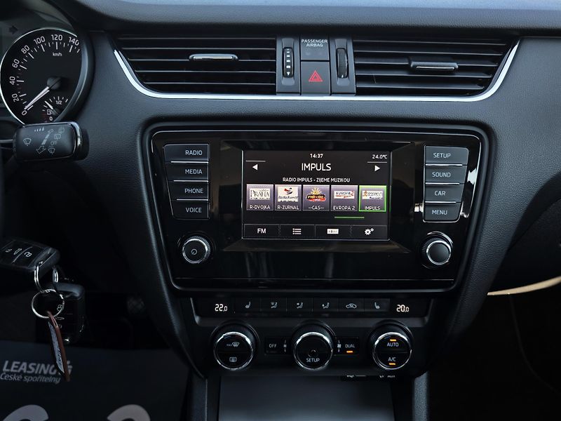 Škoda Octavia 1.4TSI STYLE Bi-XENON 1Majite  - fotka 21 z 24