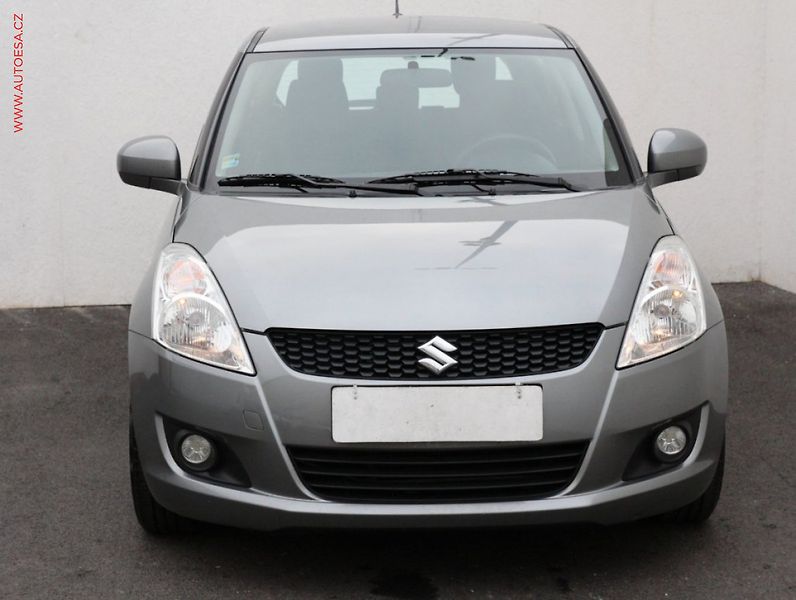 Suzuki Swift (2010) 1.3i, ČR - fotka 2 z 3
