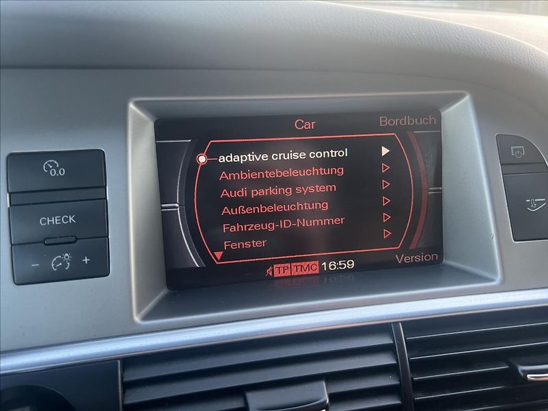 Audi S6 5,2 fsi V10 exclusive - fotka 17 z 26