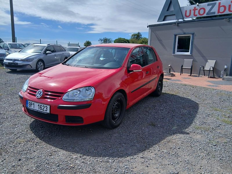 Volkswagen Golf 5, 1.4i - fotka 1 z 30