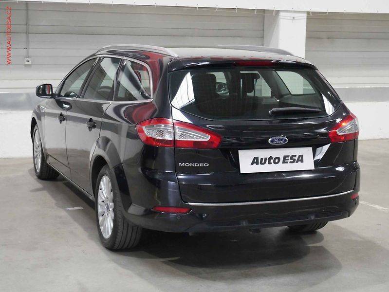 Ford Mondeo (2013) 2.0 TDCI, AT, Klima - fotka 4 z 18