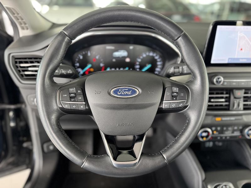 Ford Focus 1,5EB*88kW*AUT*Titanium*Kamera - fotka 23 z 31
