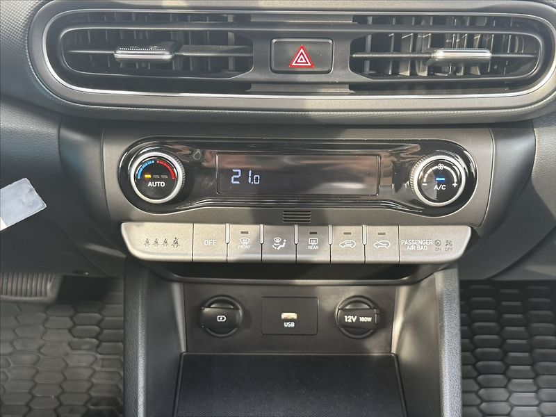Hyundai Kona 1,6 T-GDI 145kW Smart DTC - fotka 17 z 23