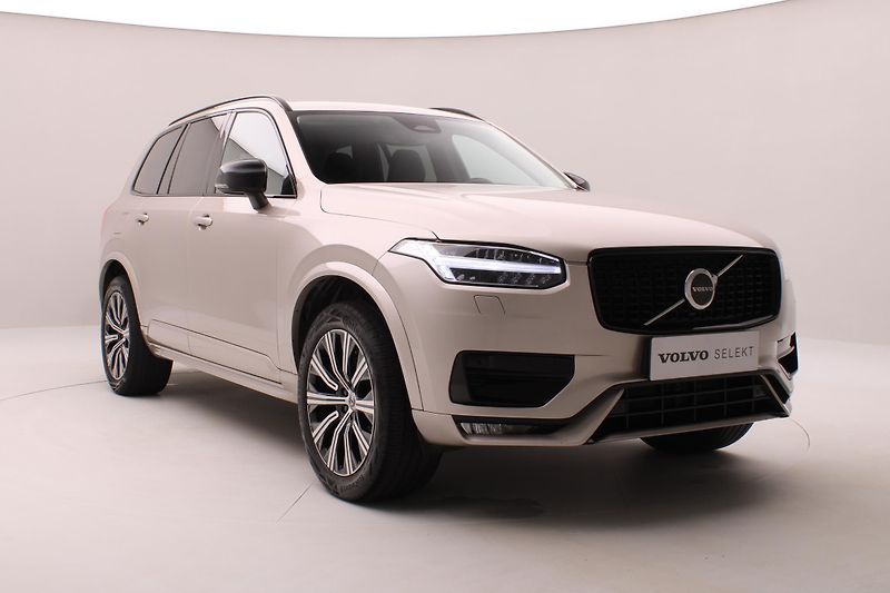 Volvo XC90 B5 AWD DARK PLUS AUT REZERVACE - fotka 15 z 49